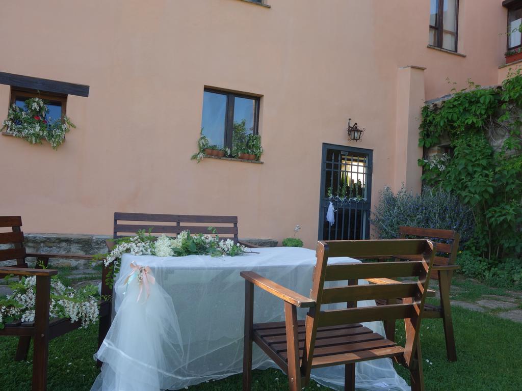 Agriturismo Monterosello تْشيتّا دي كاستيلّو المظهر الخارجي الصورة