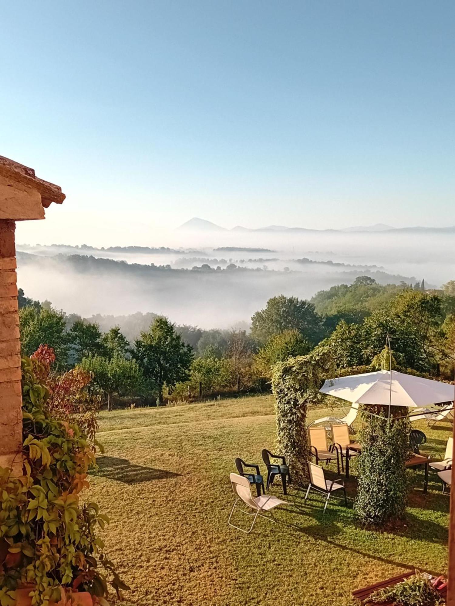 Agriturismo Monterosello تْشيتّا دي كاستيلّو المظهر الخارجي الصورة